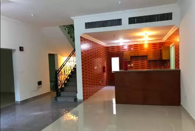 مسکونی املاک آماده 4 اتاق خواب U/F ویلا در مجتمع  برای اجاره که در السد , دوحه #7597 - 1  image 